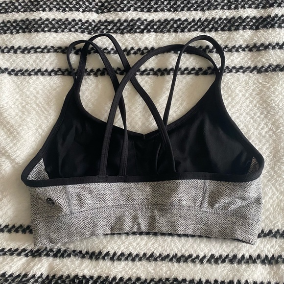 Manduka Yoga Sports Bra - Picture 2 of 3